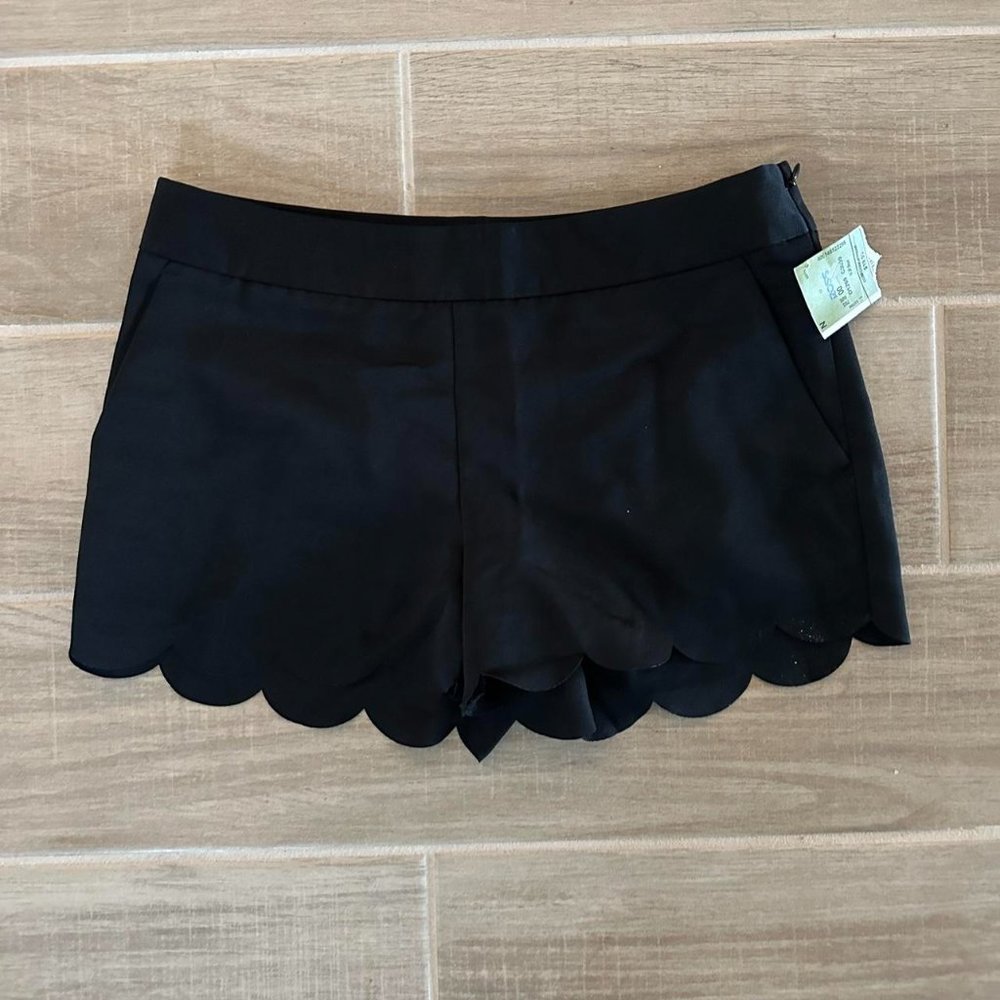 Express scalloped shorts